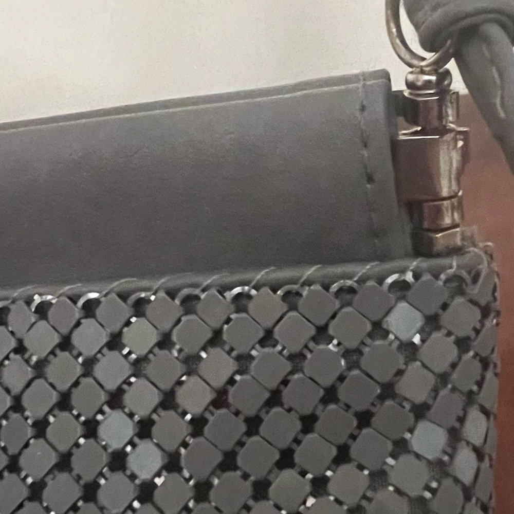 Whiting & Davis Purse Vintage 1980s gray metal mesh faux leather strap trim - Picture 4 of 12